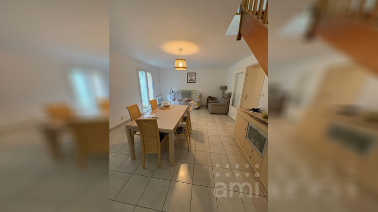Ma-Cabane - Location Maison FONTAINE-LE-COMTE, 87 m²