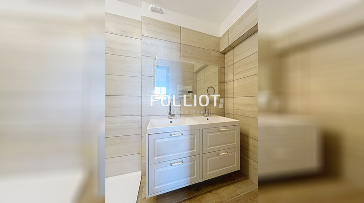 Ma-Cabane - Location Maison FOUGERES, 149 m²