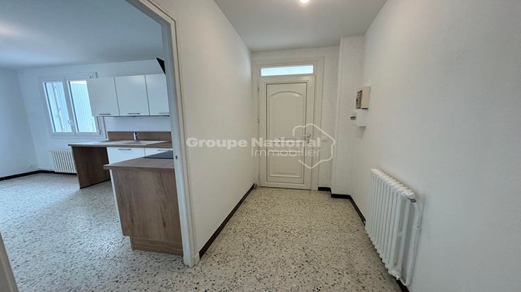 Ma-Cabane - Location Maison FOURQUES, 91 m²