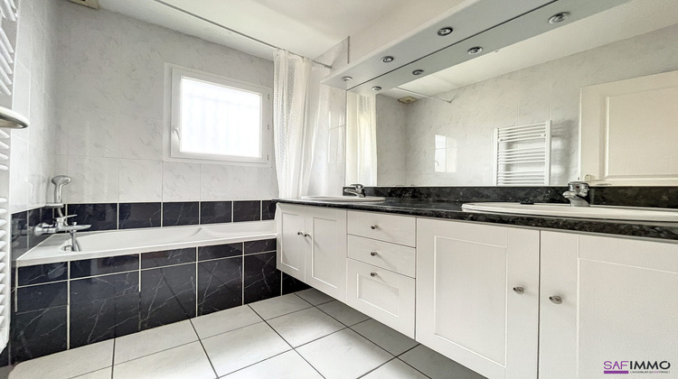 Ma-Cabane - Location Maison Francheville, 125 m²