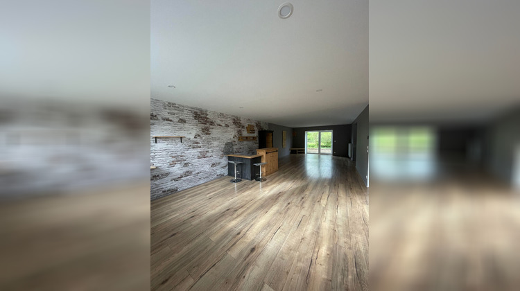 Ma-Cabane - Location Maison FRASNE-LE-CHATEAU, 240 m²