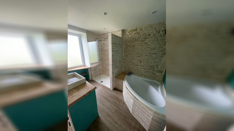 Ma-Cabane - Location Maison FRASNE-LE-CHATEAU, 240 m²