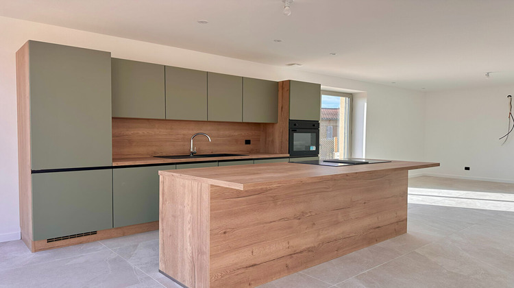 Ma-Cabane - Location Maison FRONTENAS, 115 m²