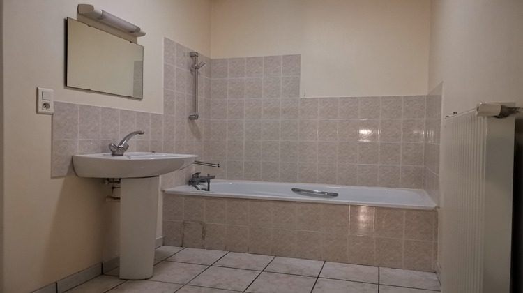 Ma-Cabane - Location Maison GAILLAC-D'AVEYRON, 87 m²