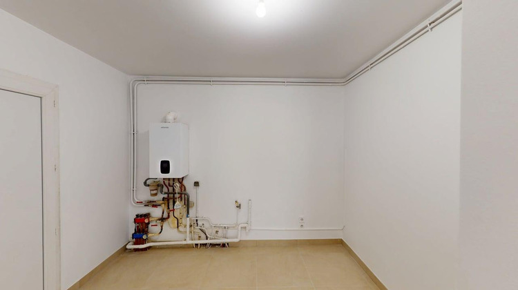 Ma-Cabane - Location Maison GARENNES-SUR-EURE, 79 m²