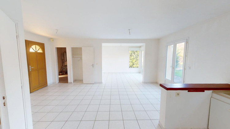 Ma-Cabane - Location Maison GARENNES-SUR-EURE, 79 m²