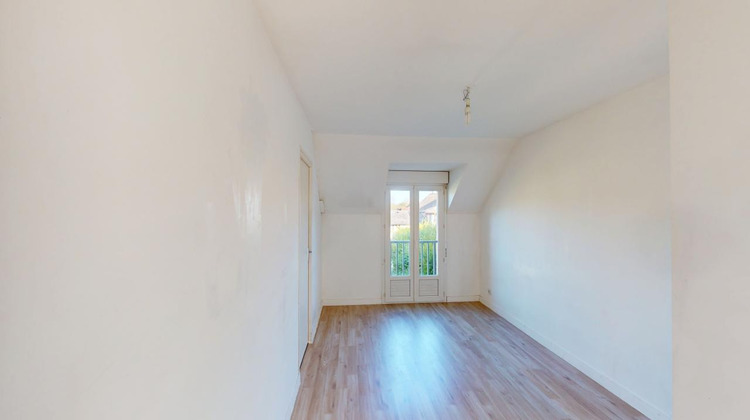 Ma-Cabane - Location Maison GARENNES-SUR-EURE, 79 m²