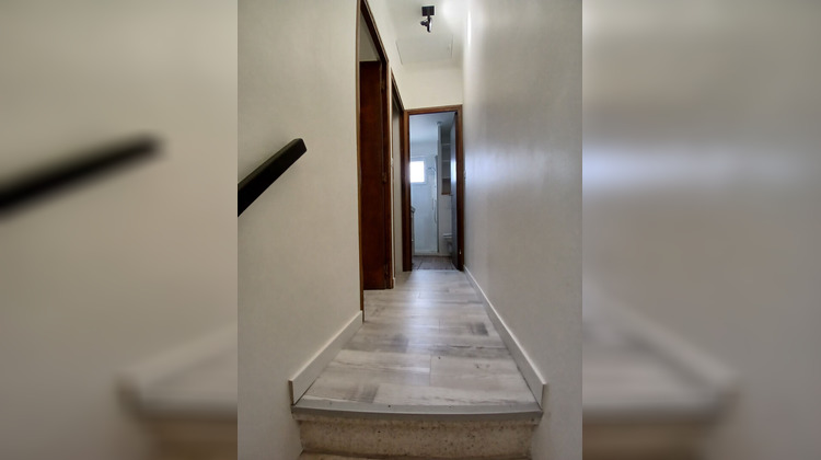 Ma-Cabane - Location Maison GAREOULT, 43 m²