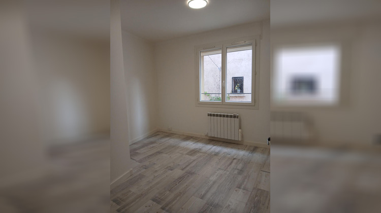 Ma-Cabane - Location Maison GAREOULT, 43 m²