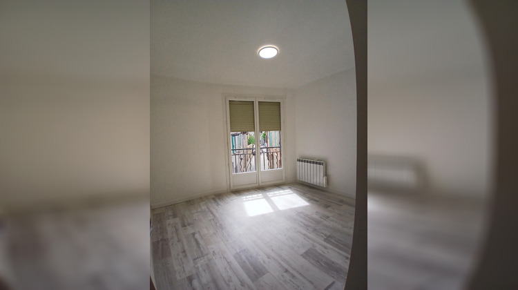 Ma-Cabane - Location Maison GAREOULT, 43 m²