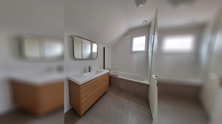 Ma-Cabane - Location Maison Gelos, 100 m²