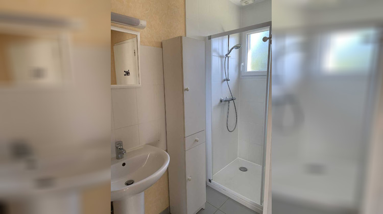 Ma-Cabane - Location Maison GENELARD, 63 m²