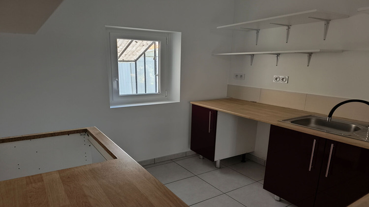 Ma-Cabane - Location Maison GENNES-SUR-SEICHE, 64 m²