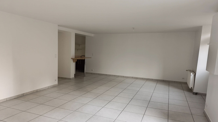 Ma-Cabane - Location Maison GENNES-SUR-SEICHE, 64 m²