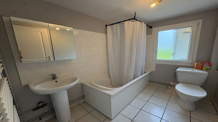 Ma-Cabane - Location Maison GENNETINES, 118 m²