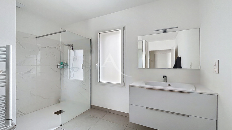 Ma-Cabane - Location Maison GESTE, 92 m²