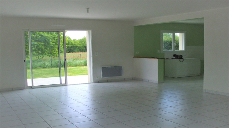 Ma-Cabane - Location Maison GRANDCHAMPS-DES-FONTAINES, 104 m²