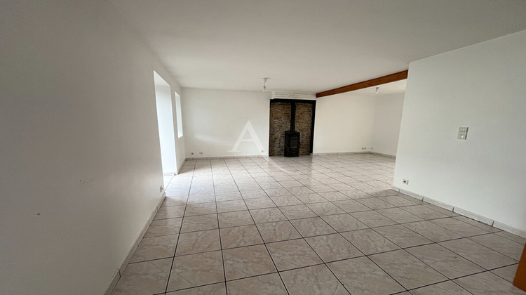 Ma-Cabane - Location Maison GRANDCHAMPS-DES-FONTAINES, 82 m²