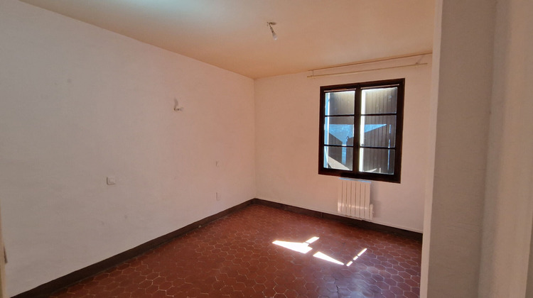 Ma-Cabane - Location Maison GREASQUE, 100 m²