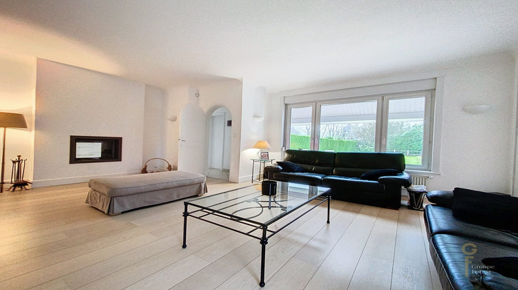 Ma-Cabane - Location Maison Halluin, 199 m²