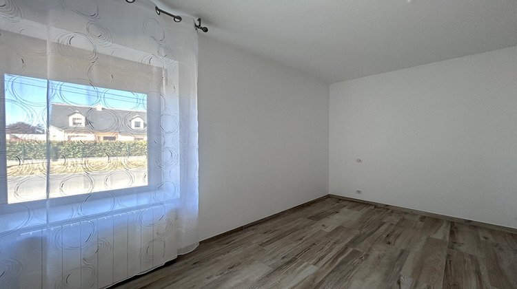 Ma-Cabane - Location Maison HIREL, 74 m²