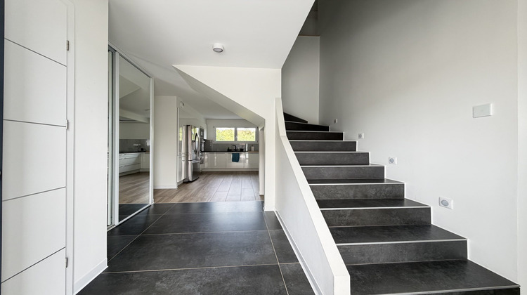 Ma-Cabane - Location Maison Kembs, 122 m²