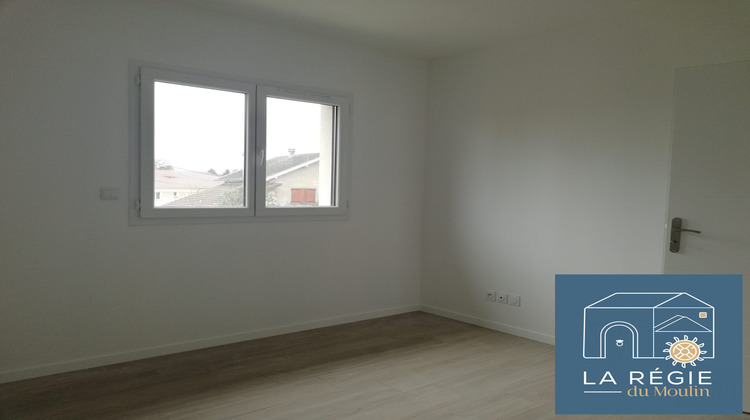 Ma-Cabane - Location Maison LA BATIE-MONTGASCON, 101 m²