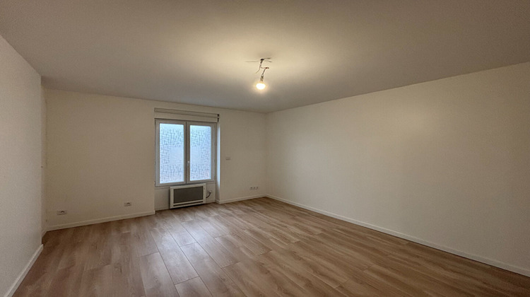 Ma-Cabane - Location Maison LA BAZOCHE-GOUET, 86 m²