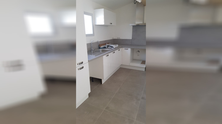 Ma-Cabane - Location Maison LA BOUILLADISSE, 60 m²