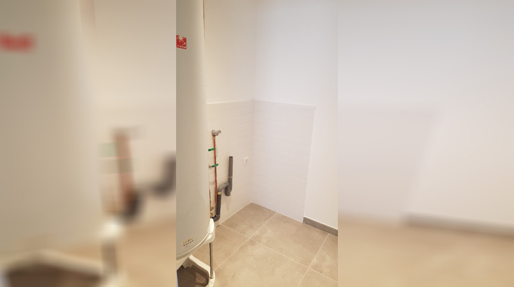 Ma-Cabane - Location Maison LA BOUILLADISSE, 60 m²