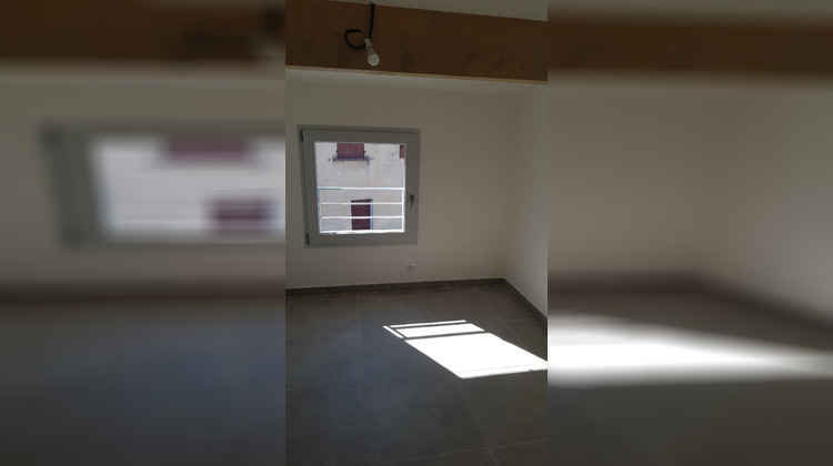 Ma-Cabane - Location Maison LA BOUILLADISSE, 60 m²