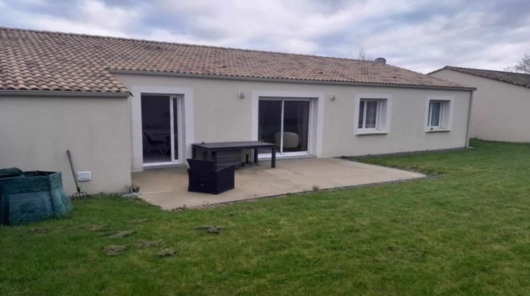 Ma-Cabane - Location Maison La Chaize-le-Vicomte, 91 m²