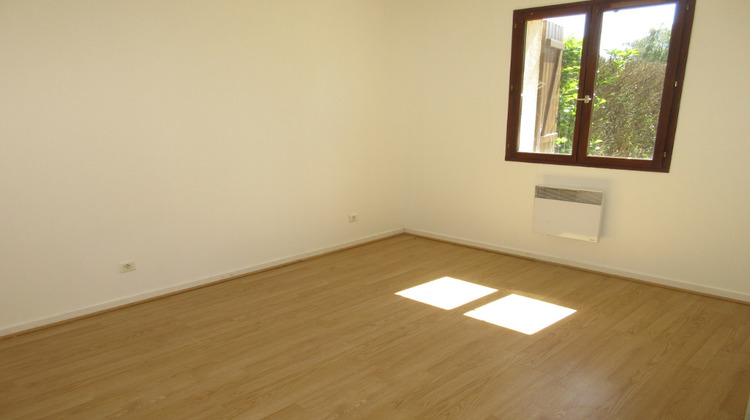 Ma-Cabane - Location Maison LA CHAPELAUDE, 87 m²