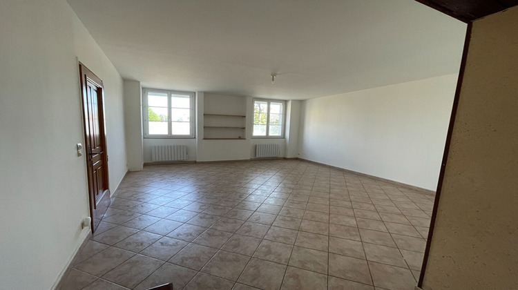 Ma-Cabane - Location Maison LA CHAPELLE-DU-BOIS, 140 m²