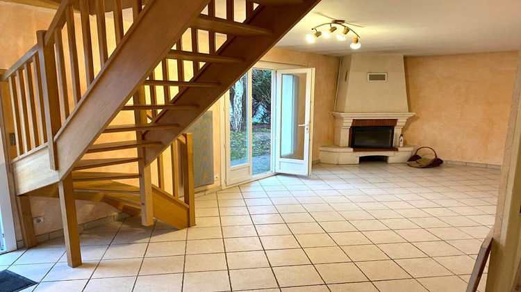Ma-Cabane - Location Maison LA CHAPELLE-SAINT-MESMIN, 110 m²