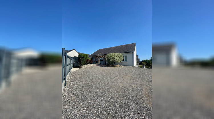 Ma-Cabane - Location Maison LA CHAPELLE-SAINT-URSIN, 106 m²