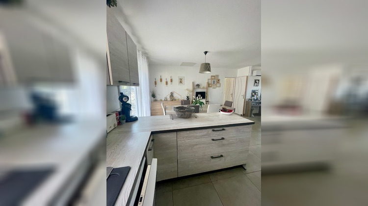 Ma-Cabane - Location Maison LA CHAPELLE-SAINT-URSIN, 106 m²
