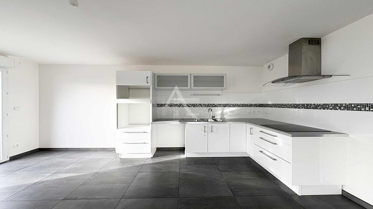 Ma-Cabane - Location Maison LA CHAPELLE-SUR-ERDRE, 136 m²