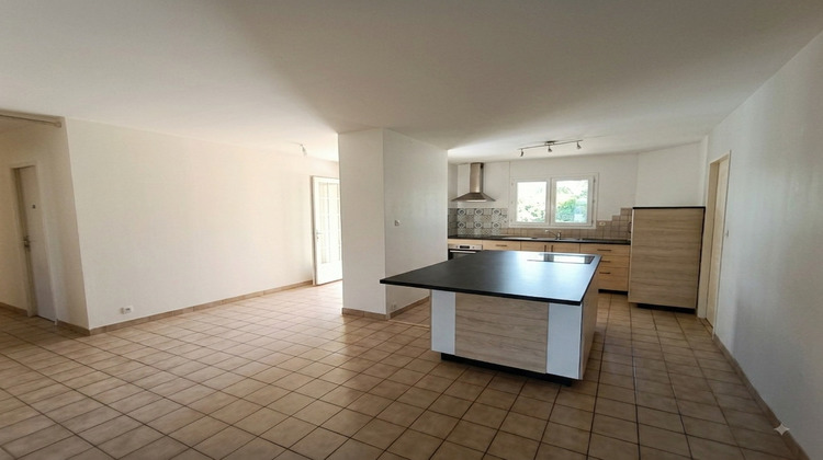 Ma-Cabane - Location Maison LA CHAPELLE-SUR-ERDRE, 105 m²