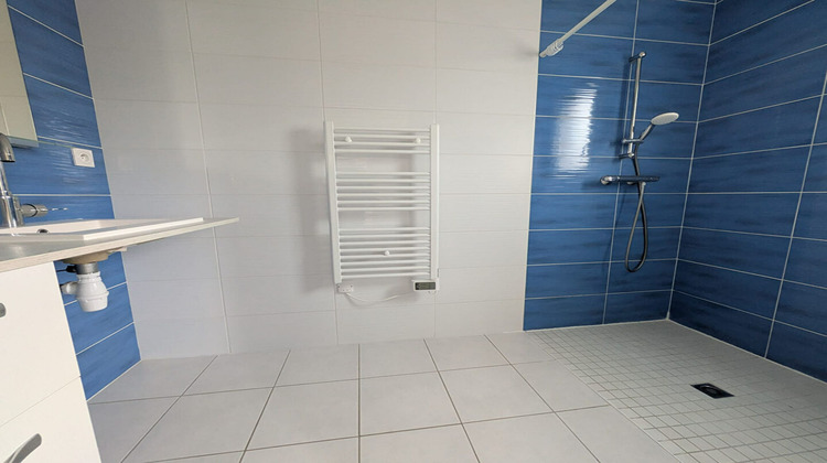 Ma-Cabane - Location Maison LA CHAPELLE-SUR-ERDRE, 116 m²