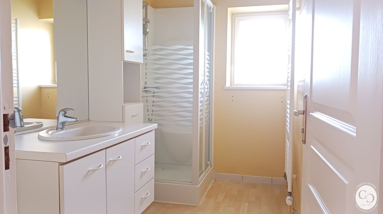 Ma-Cabane - Location Maison LA CHAUSSEE-SAINT-VICTOR, 219 m²