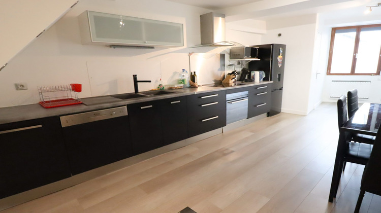 Ma-Cabane - Location Maison La Côte-Saint-André, 69 m²