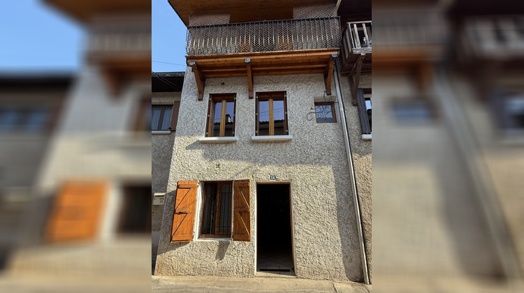 Ma-Cabane - Location Maison La Côte-Saint-André, 63 m²