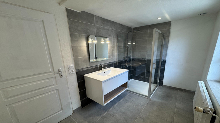 Ma-Cabane - Location Maison La Côte-Saint-André, 80 m²