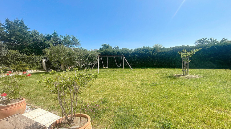 Ma-Cabane - Location Maison LA FARE-LES-OLIVIERS, 119 m²