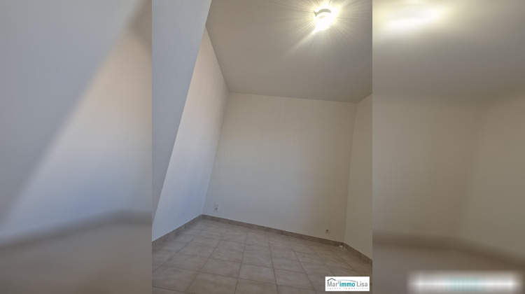 Ma-Cabane - Location Maison La Fare Les Oliviers, 64 m²
