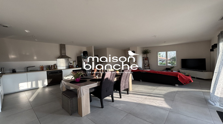 Ma-Cabane - Location Maison La Roche-Chalais, 102 m²