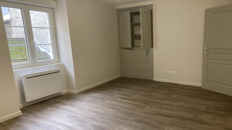 Ma-Cabane - Location Maison Lagnieu, 79 m²