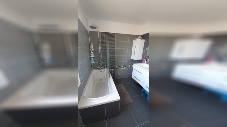 Ma-Cabane - Location Maison LAMBESC, 89 m²