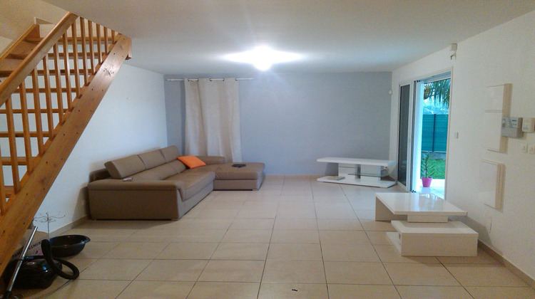 Ma-Cabane - Location Maison Lamentin, 83 m²